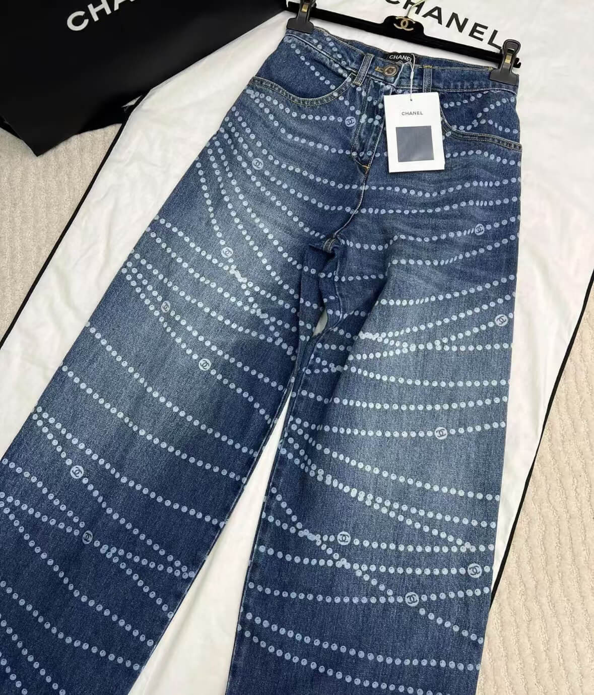 Popular Pearl Print Denim Pants