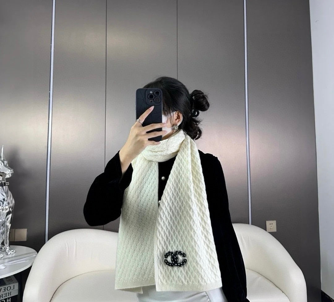 3D Textured Scarf