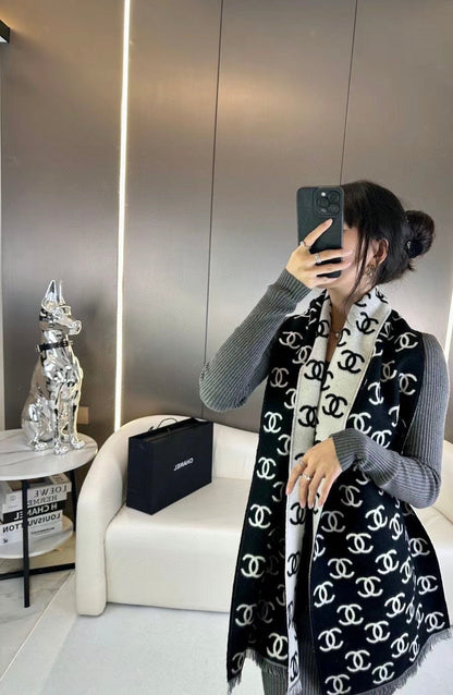 Chic Double-Sided Color-Block All-Over Print Scarf