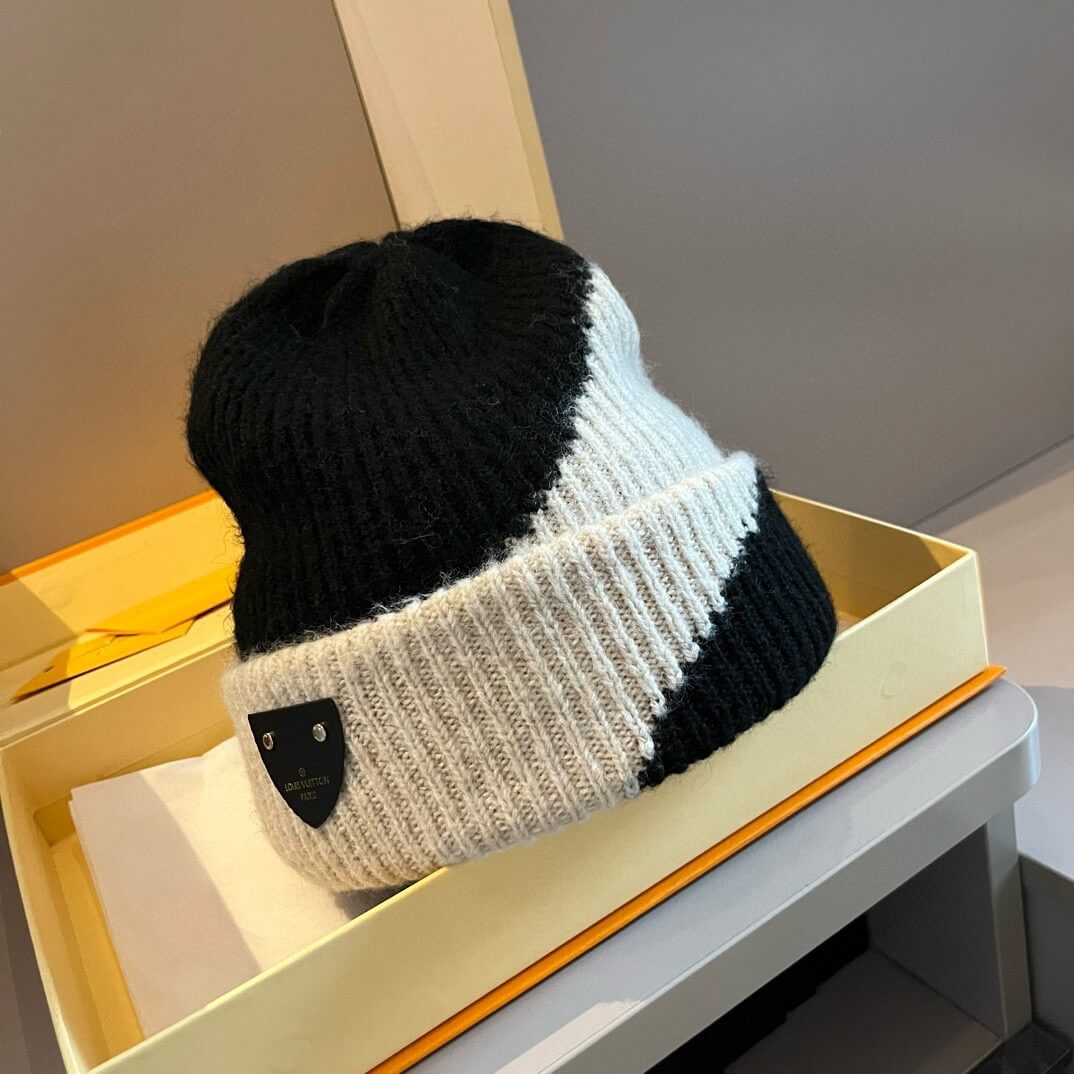 Trendy Color-Block Knit Hat