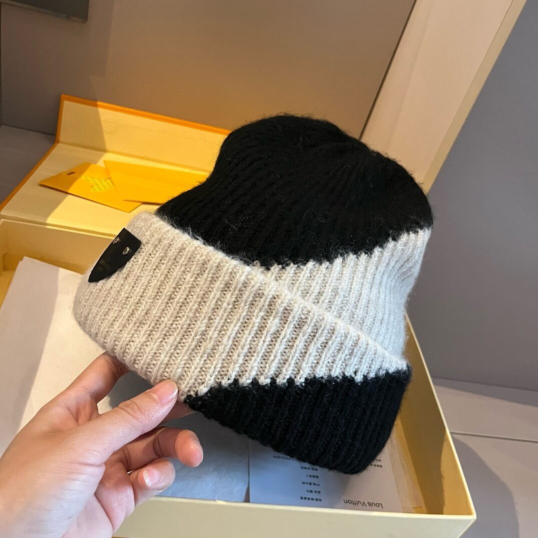 Trendy Color-Block Knit Hat