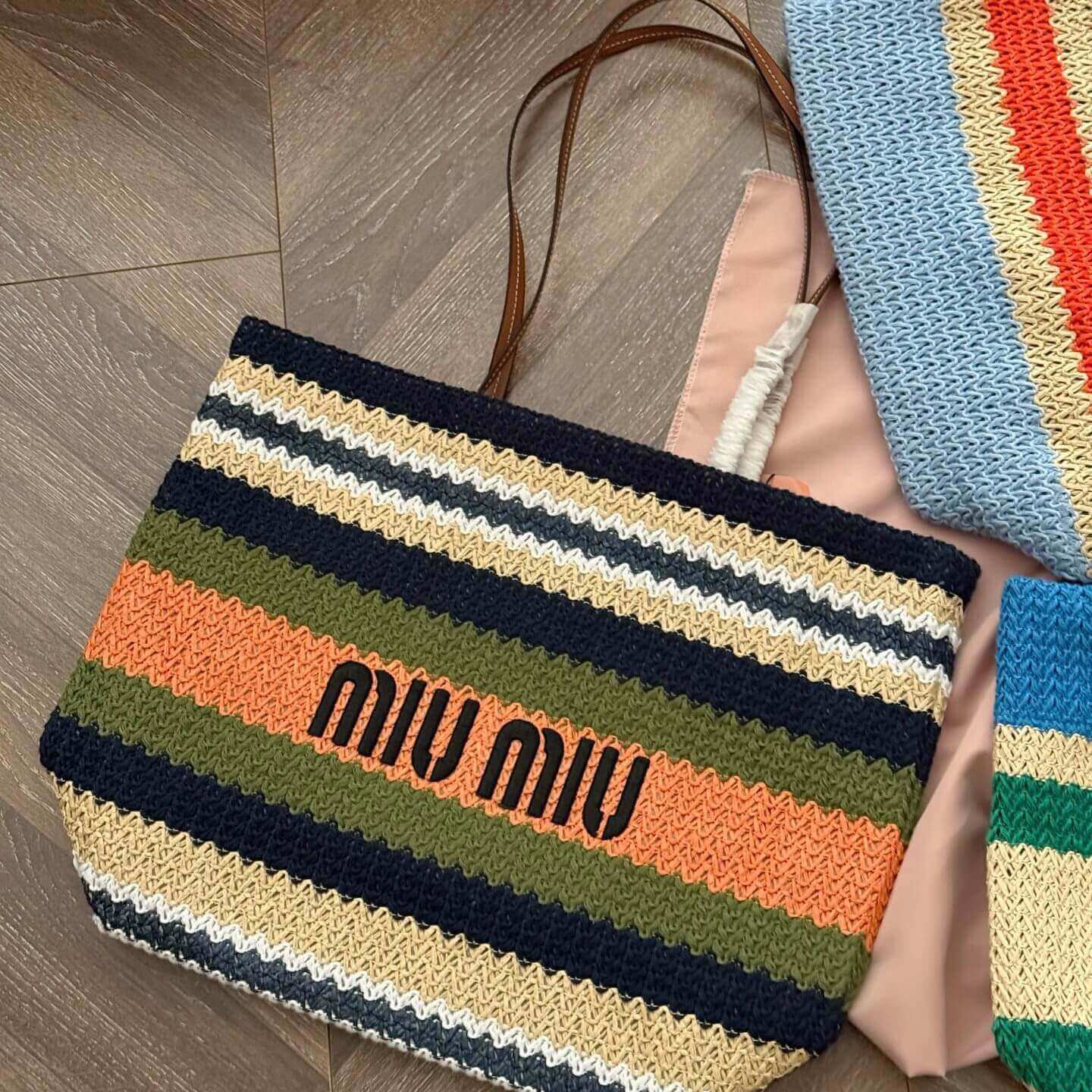Colorful Woven Vacation-Style Bag