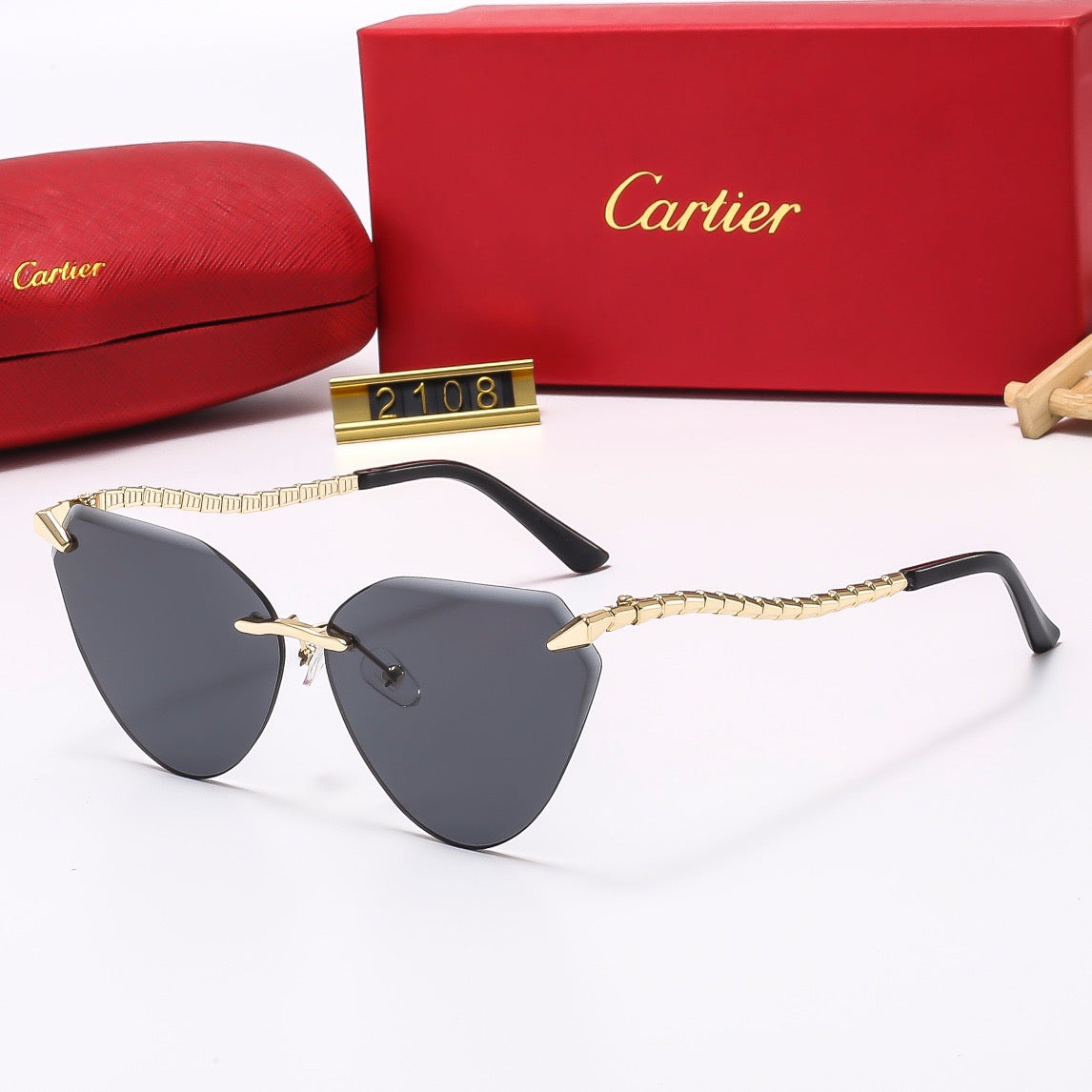 Metal Temple Slightly Curved Sunglasses